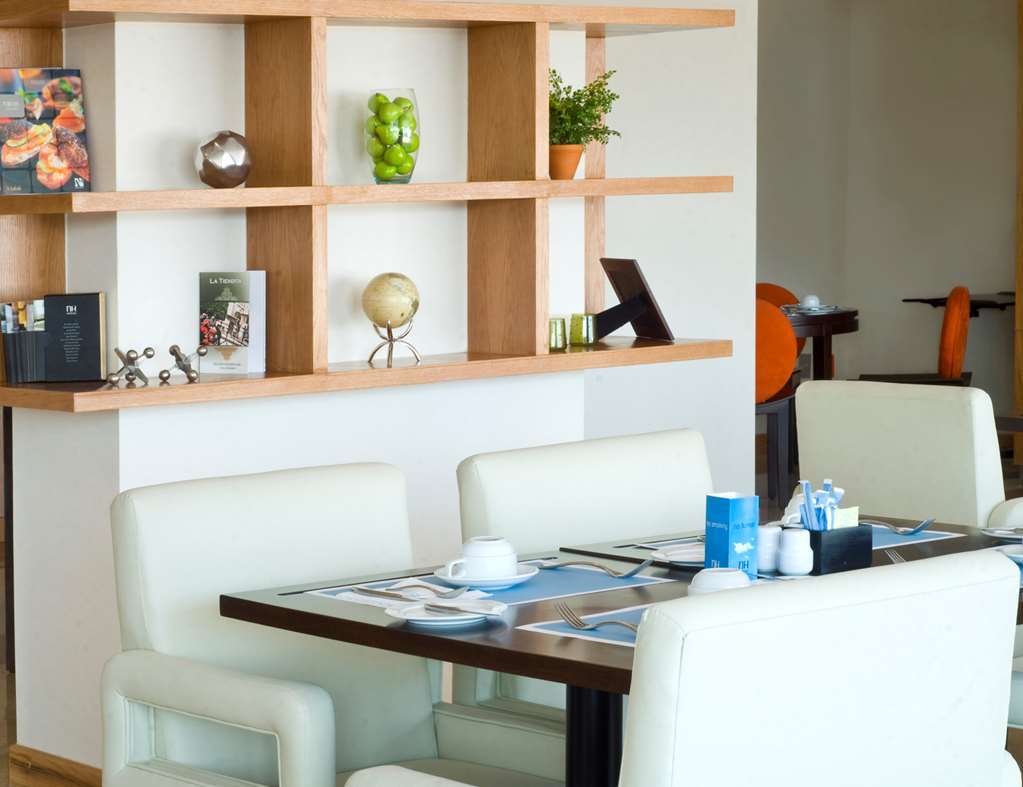 Hotel Nh Querétaro Zewnętrze zdjęcie